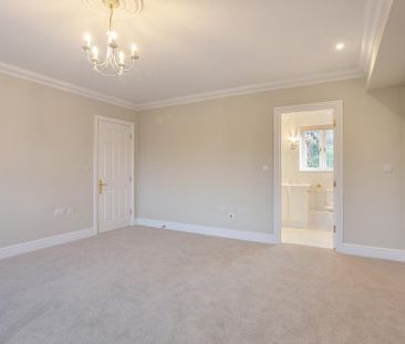 4 bedroom detached house to rent - Photo 6