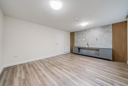 4 bedroom terraced house to rent - Photo 2