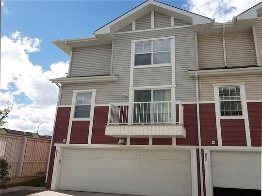 3222 New Brighton Gardens Southeast, Calgary - Photo 1