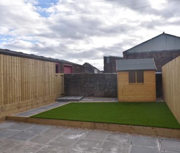 2 bedroom terraced house to rent - Photo 4