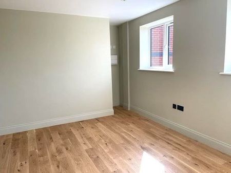 2 bedroom flat - Photo 5