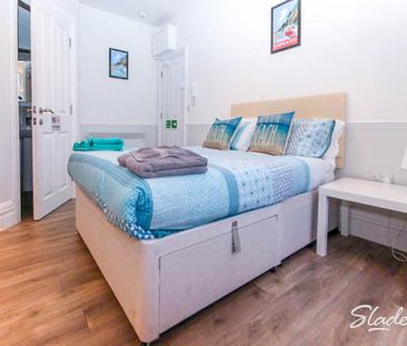 Studio to rent - Photo 2