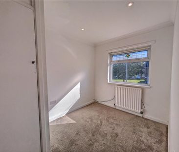 3 bedroom end of terrace house to rent - Photo 5