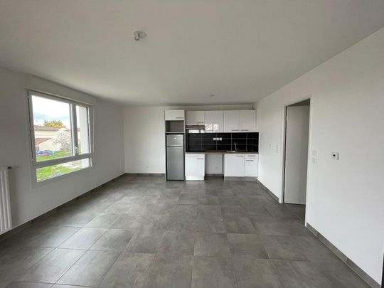 Location Appartement 64m² EAUNES 31600 - Photo 1