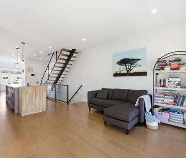 For Lease - 158 Marier Avenue, Vanier and Kingsview Park, Ontario - Photo 5