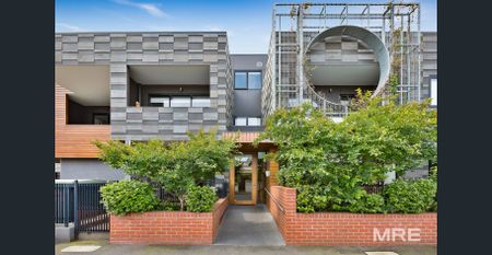 Well sized residence in great Richmond location - Photo 5