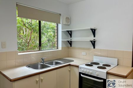 WALK TO THE BEACH HOME OPEN SATURDAY 15 AUGUST AT 11.30AM SHARP! - Photo 2