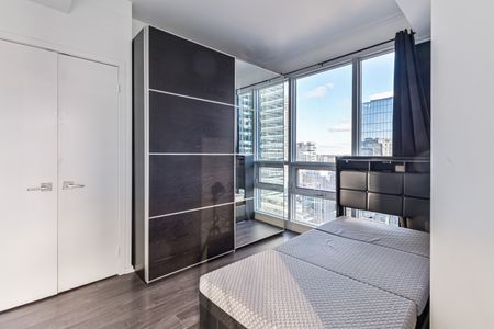 For Lease - 70 Temperance Street Unit# 3706, Toronto, Ontario - Photo 3