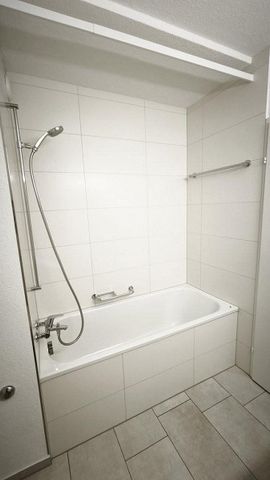Helle neu sanierte Wohnung mit Seesicht und Seeplatz zur Mitbenutzung - Photo 2