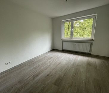 Zentrale 3-Zimmer-Wohnung, ideal für Ihre kleine Familie - Photo 1