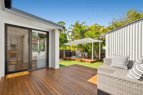 8 Hoben Street, Mitchelton QLD 4053 - House For Rent - $825 | Domain - Photo 1