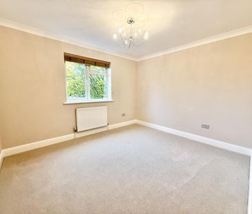 3 bedroom detached house to rent - Photo 3