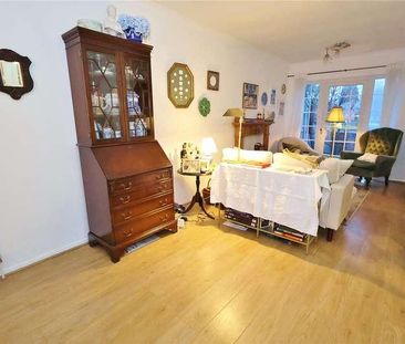 Midhope Road, Woking, Surrey, GU22 - Photo 1