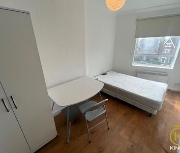 3 bedroom apartment to rent - Photo 2