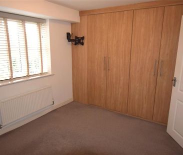 3 bedroom terraced house to rent - Photo 5