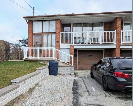For Lease - 71 Sorlyn Avenue Unit# Main Floor, Toronto, Ontario - Photo 4