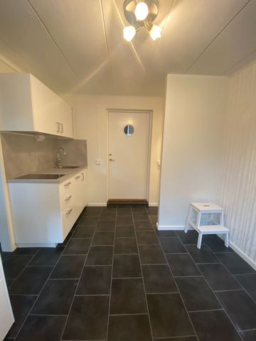 Hölövägen, Älvsjö - Photo 3