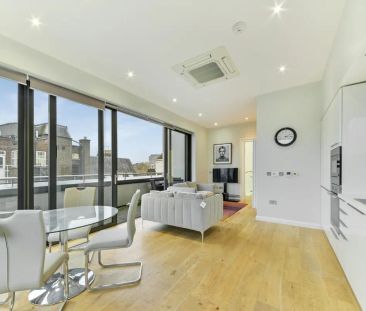 3 bedroom flat in London - Photo 6