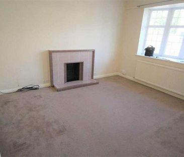 Station Road, Gidea, RM2 - Photo 1