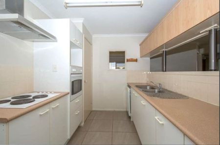 5 Bedroom&comma; 2 Bathroom Gem in Zillmere - Photo 5