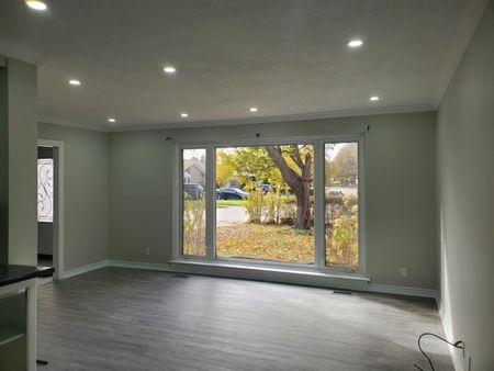 For Lease - 853 Douglas Avenue, Pickering, Ontario - Photo 5