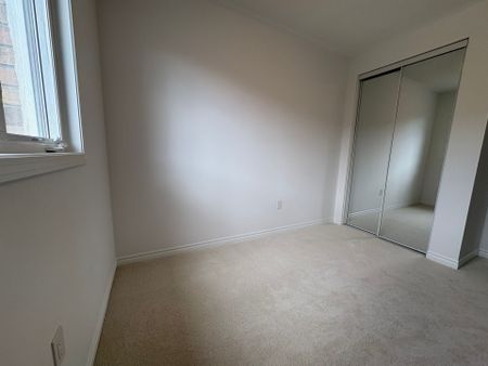 For Lease - 1368 Copley Court, Milton, Ontario - Photo 5