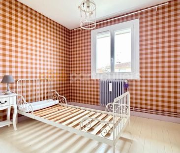 Location Maison 4 pièces 79m² - Photo 2