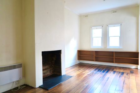 33 Quayle Street Sandy Bay TAS 7005 Australia - Photo 5