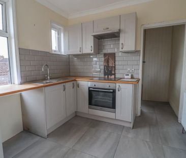 3 bedroom flat to rent - Photo 1