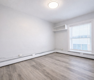 For Lease - 33 Ontario Street Unit# 6, St. Catharines, Ontario - Photo 4