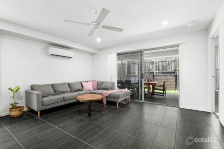 Modern Family Home! - Photo 2