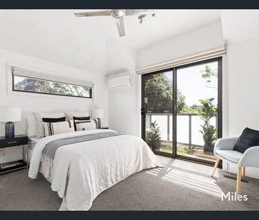 SECLUDED GARDEN SETTING BY PARKLANDS AND SHOPS - Photo 2