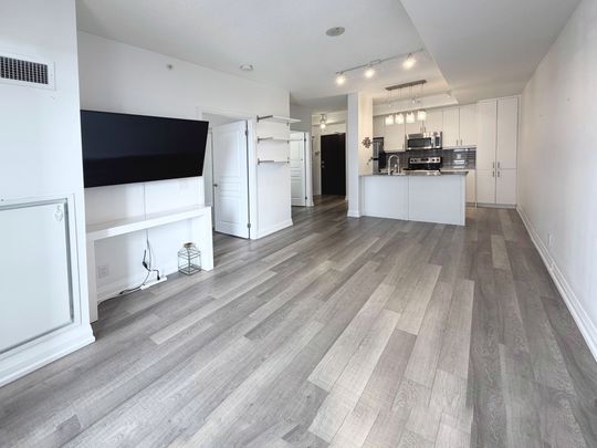 For Lease - 85 The Donway N/A Unit# 801, Toronto, Ontario - Photo 1