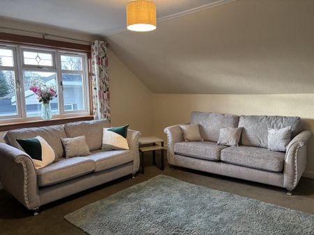 2 bedroom flat to rent - Photo 2
