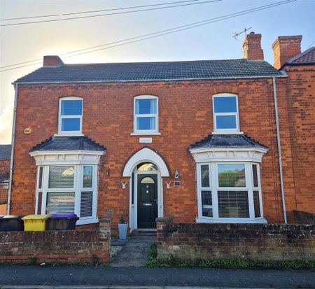 5 bedroom detached house to rent - Photo 3