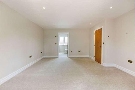 Little London, Hampshire, RG26 - Photo 2