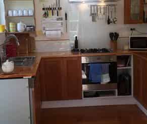 Sunny Cottage On Wharf Road - Photo 3