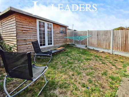 1 bedroom property to rent Pugh Place, Stanford-le-Hope, Essex, SS17 - Photo 2