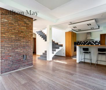 Przestronny i funkcjonalny dom w Bolechowicach z pięknym widokiem n... - Photo 1