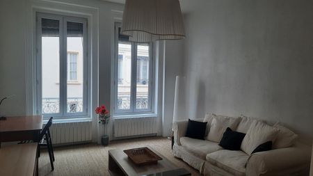 Location Appartement 1 pièce Meublé 46m² LYON 6ème - Photo 2
