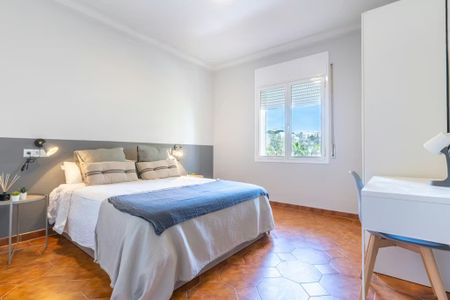 Plaça dAlfons el Savi, Barcelona, Catalonia 08025 - Photo 2