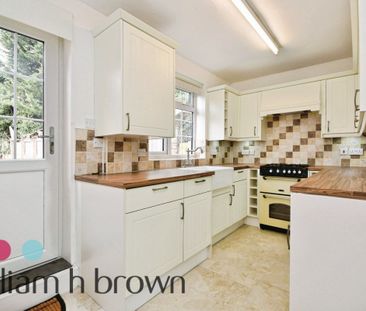 High Street - Photo 3