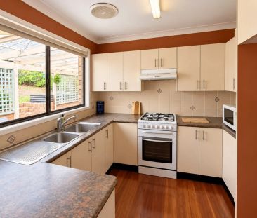 Light-Filled Family Home in a Quiet, Convenient Blackheath Location! - Photo 1