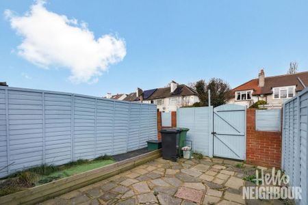 2 bedroom terraced house to rent - Photo 4