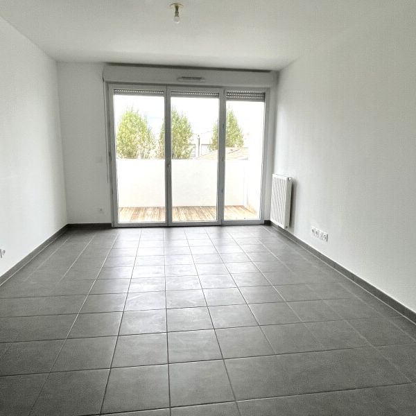 Location Appartement 2 pièces 39m² ST ANDRE DE CUBZAC 33240 - Photo 1