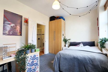 6 bedroom terraced house to rent - Photo 2