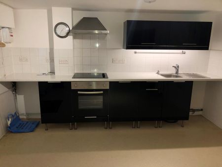 1 bedroom apartment to rent - Photo 5