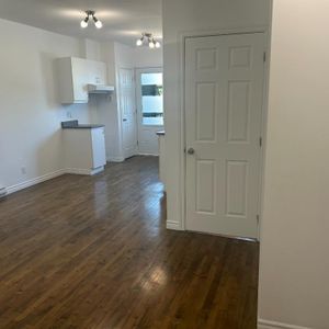 4 1/2 Rosemont-La-Petite-Patrie - Photo 2