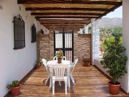 Cortijo For Long Term Rental in Frigiliana - Photo 2
