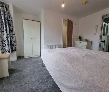 Room 2, 223 Chesterton Road, Cambridge - Photo 6